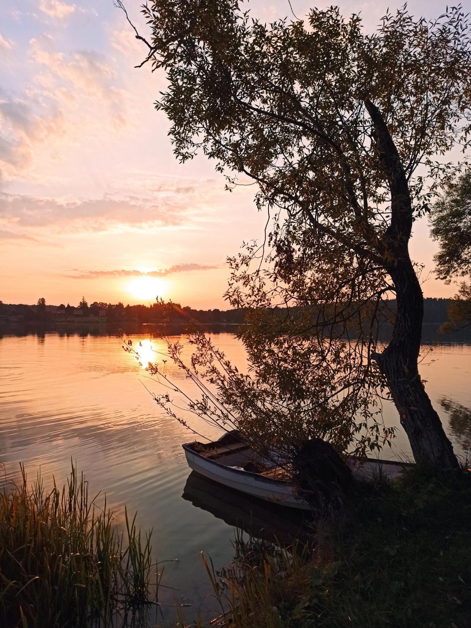 Mazurska Lesniczowka Nowy Zyzdroj Bed & Breakfast エクステリア 写真